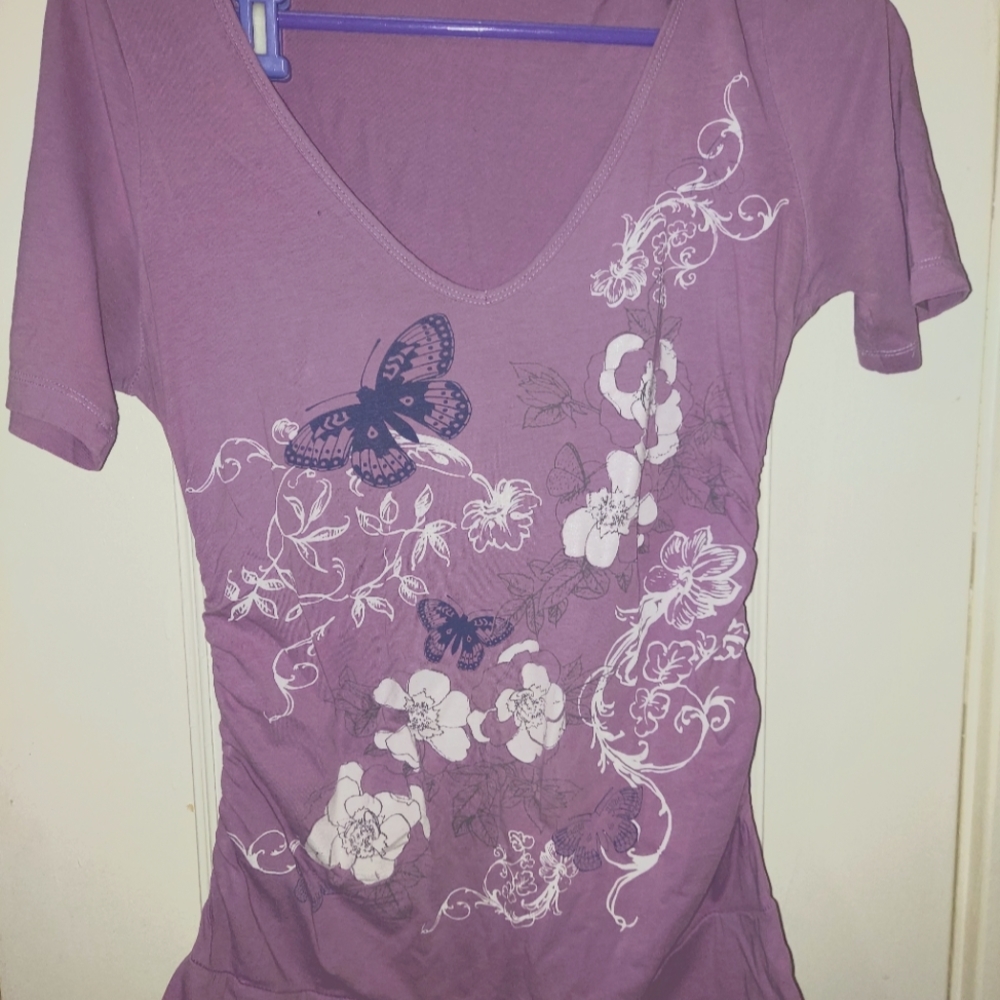 Small ruched purple top with butteflies